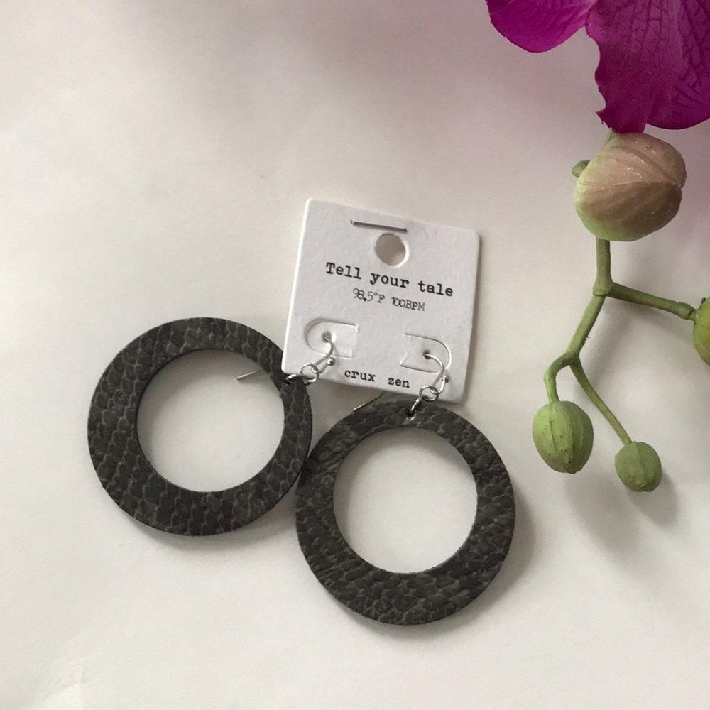 Faux Leather Circle Dangle Earrings - Picture 2 of 5